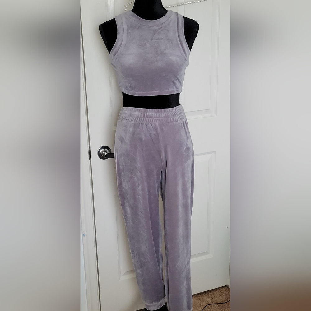 Velour 2 piece Crew Neck Crop set Size S